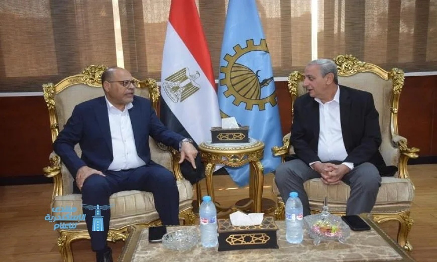 محافظ الغربية ووزير العمل يناقشان تداعيات حريق مصنع المحلة الكبرى