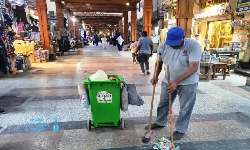 محافظ أسوان يحفز المحليات لتسريع جهود النظافة ورفع المخلفات
