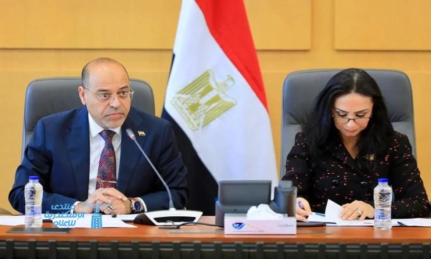 صرف 400 ألف جنيه لأسرة كل ضحية في حريق مصنع المحلة بقرار من وزيري العمل والتضامن