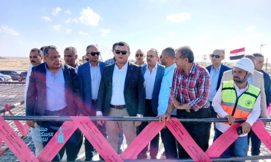 وزير الإسكان يزور محطة التحلية الكيميائية في مدينة العلمين الجديدة لتفقد التطورات الجديدة