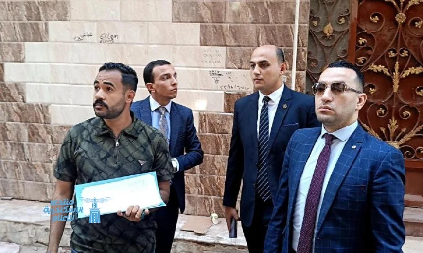 الصور تكشف معاينة النيابة الإدارية لموقع حريق مصنع بالمحلة الكبرى