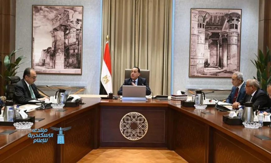 رئيس الوزراء يواصل متابعة جهود تطوير وإعادة هيكلة شركات الغزل والنسيج لتحسين الأداء الاقتصادي