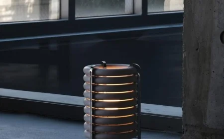 مصابيح فاخرة صديقة للبيئة مصنوعة من بقايا قطار طوكيو لتعزيز الاستدامة الصناعية