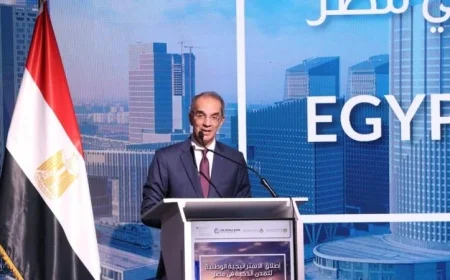 وزير الاتصالات يقود فعاليات إطلاق الاستراتيجية الوطنية في مؤتمر المدن الذكية