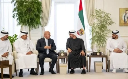 الوزير ينقل تحيات الرئيس السيسي لنظيره الإماراتي ويشدد على متانة العلاقات الثنائية بين مصر والإمارات