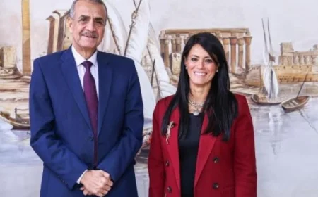 المشاط تراجع استعدادات التعداد السكاني مع رئيس الإحصاء المركزي