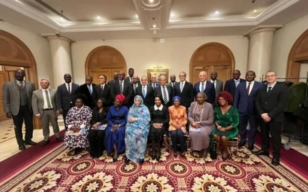 لقاء هام بين وزير الخارجية وسفراء الدول الأفريقية المعتمدين لدى اليونسكو لتعزيز التعاون المشترك