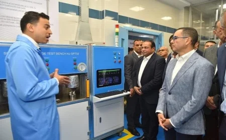 وزير الاستثمار يدشن المرحلة الثانية من المعامل الصناعية المركزية لتعزيز الاقتصاد