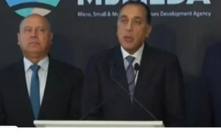 رئيس الوزراء يكشف: 15% من المشاركين في “تراثنا” يبدعون في تصدير منتجاتهم عالميًا