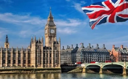 المملكة المتحدة تدعم بقوة جهود ترامب لتحقيق السلام في غزة