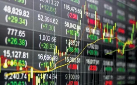 تراجع حاد في الأسواق الفرنسية بعد استقالة رئيس الوزراء لوكورنو