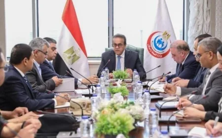 وزير الصحة يتابع تقدم مشروع المخازن الاستراتيجية لتحسين خدمات الوزارة