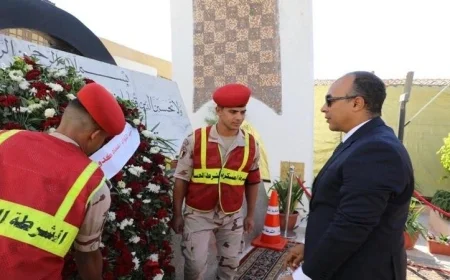 نائب محافظ المنيا يكرّم الأبطال بوضع إكليل الزهور على نصب الشهداء التذكاري