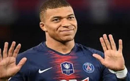 مبابي يتحدى الإصابة وينضم إلى معسكر المنتخب الفرنسي بكل قوة