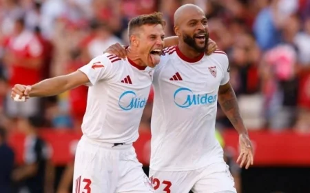 فوز إشبيلية الأسطوري على برشلونة يهز كتالونيا بأصداء مدوية