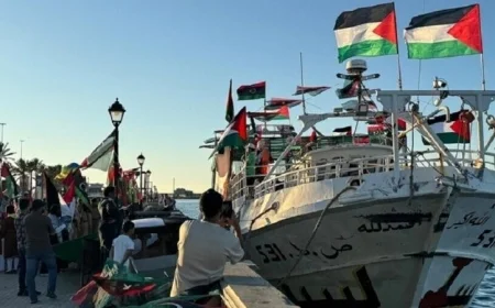 إسبان من أسطول الصمود يكشفون عن تجارب “إساءة” معاملتهم في إسرائيل