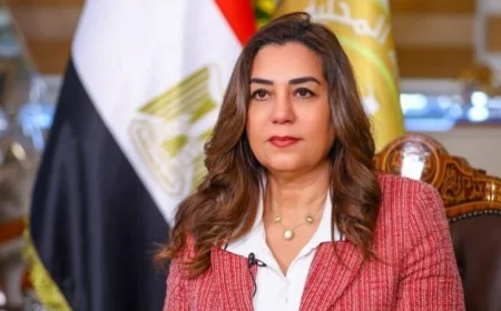 عوض يعلن عن تخصيص شبابيك في مراكز المحافظات لخدمات المستثمرين بالمراكز التكنولوجية