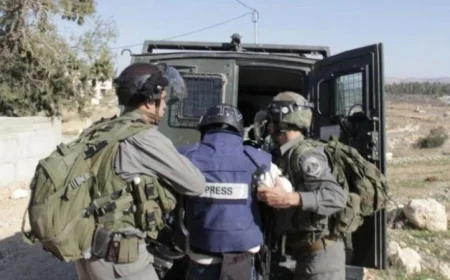 الاحتلال الإسرائيلي يعتقل طاقم تلفزيون فلسطين في جنين لساعات طويلة