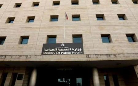 استهداف غارة إسرائيلية بالطائرات المسيرة لجرافة في جنوب لبنان حسب وزارة الصحة اللبنانية