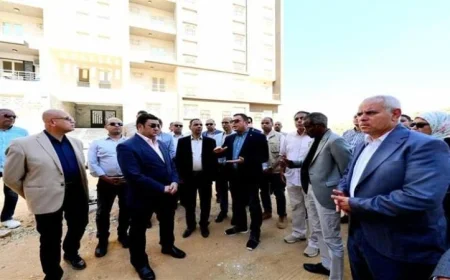 وزير الإسكان يزور مشروع سكن مصر ومحطة رفع الصرف الصحي في القاهرة الجديدة
