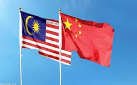 الدفاع الصينية تعلن عن تدريبات عسكرية قادمة مع ماليزيا لتعزيز التعاون الأمني