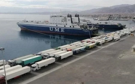 ميناء سفاجا البحري يستقبل شحنة ضخمة من 29 ألف طن من الألومنيوم