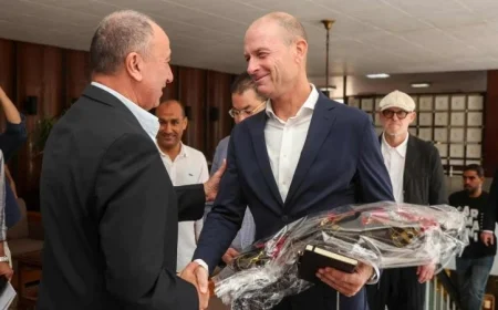 الخطيب يستقبل ياس سوروب في الأهلي استعدادًا للمؤتمر الصحفي المرتقب