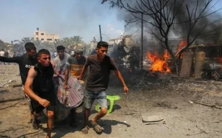 استشهاد 17 فلسطينيا وانتشال 99 جثمانا في غزة منذ فجر اليوم