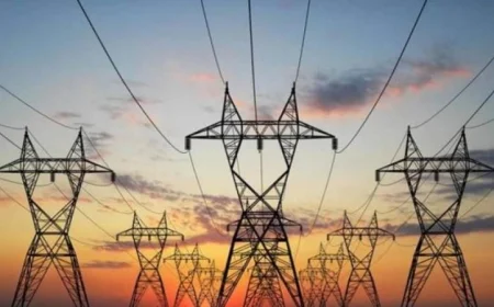 تحذير وزارة الكهرباء الإسبانية: البلاد تواجه خطر انقطاع واسع للتيار الكهربائي