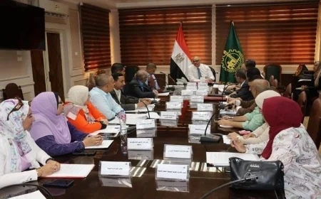 محافظ القليوبية يدعو لتسهيل الإجراءات على المستثمرين وتعزيز دور المدارس التطبيقية