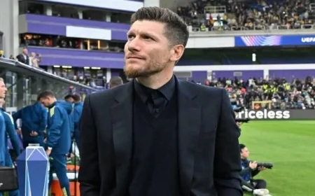 موناكو يعلن عن تعيين المدرب البلجيكي سيباستيان بوكونيولي لقيادة الفريق