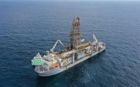 وزارة البترول تدشن صادرات غاز جديدة إلى إيطاليا من مجمع ادكو للغاز المسال