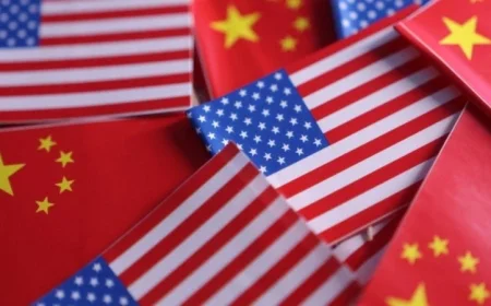 الأسواق الأمريكية تواجه مخاوف في موسم الأعياد مع تزايد التوترات التجارية مع الصين