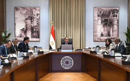 رئيس الوزراء يتفقد سير العمل في محطات تحلية المياه بشمال سيناء