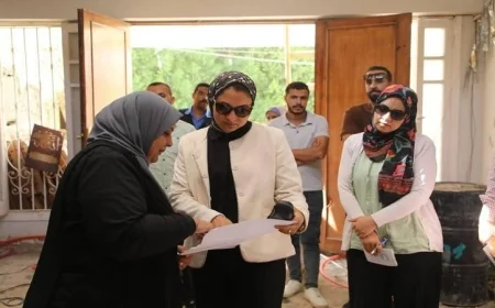 نائب محافظ الوادي الجديد تراقب تقدم إنشاء المركز التكنولوجي في ديوان المحافظة