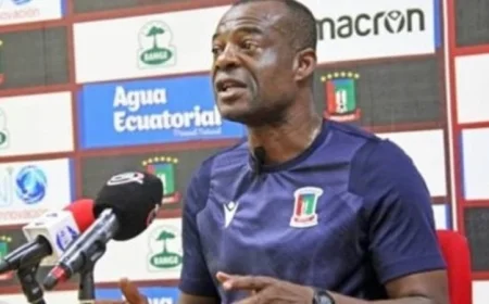 غينيا الاستوائية تعلن إقالة المدرب واستبعاد لاعبين إثر أزمة الإضراب