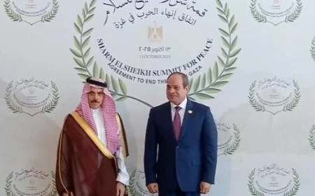 وزير الخارجية السعودى يتصدر وفد المملكة في قمة شرم الشيخ للسلام