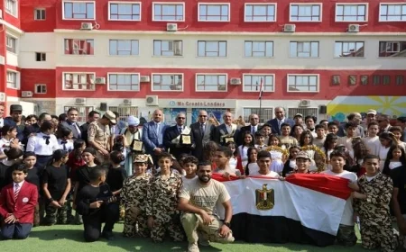محافظ المنيا يكرم احتفالية المدرسة البريطانية بمناسبة انتصارات أكتوبر المجيدة