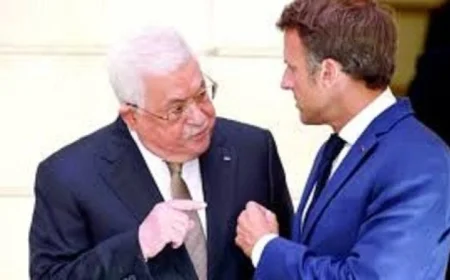 الرئيس الفلسطيني يلتقي نظيره الفرنسي في شرم الشيخ لتعزيز التعاون الثنائي