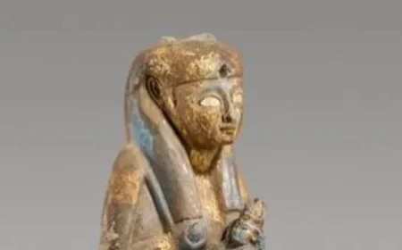 تمثال أيزيس وحورس يحقق صفقات قياسية في مزاد نيويورك العالمي