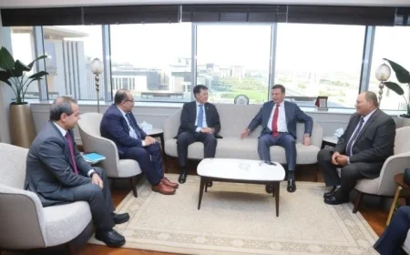 وزير الزراعة يرحب بمدير عام المنظمة الإسلامية للأمن الغذائي لتعزيز التعاون الزراعي