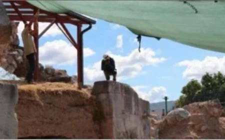 اكتشافات مذهلة في مسرح روماني عمره 2000 عام في تركيا تشمل طرق رخامية ونظام صرف متقدم