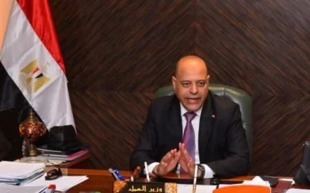 وزير العمل يؤكد استمرار حملات التفتيش لضمان الالتزام بمعايير السلامة والصحة في مكان العمل