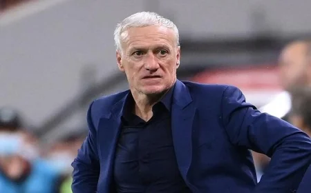 ديشامب يعبر عن استيائه من أداء لاعبي فرنسا بعد التعادل مع آيسلندا