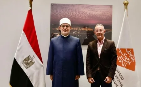 مفتي الجمهورية يلتقي برئيس المتحف المصري الكبير لتعزيز التعاون المشترك في مجال الثقافة والفنون