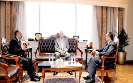 وزير قطاع الأعمال يؤكد تعزيز الشراكة مع الجهات الحكومية للاستفادة من الموارد والأصول