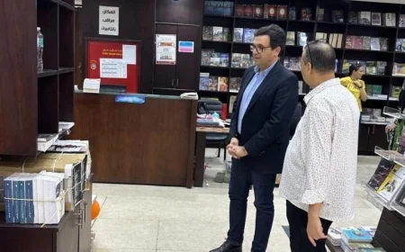 وزير الثقافة يقوم بجولة تفقدية في مكتبة شريف التابعة للهيئة المصرية العامة للكتاب