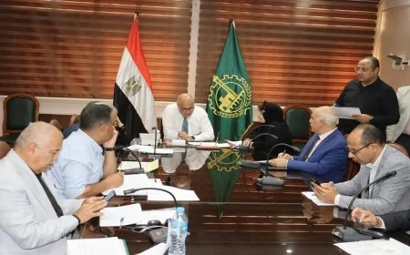 محافظ القليوبية يطلب من رؤساء المدن تعزيز خدمة المواطنين وحل مشاكلهم بشكل فوري