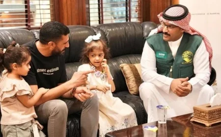 سلمان للإغاثة يضيء أمل طفلة فلسطينية من غزة تعاني من سرطان القولون