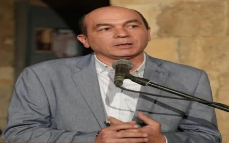 وزير الثقافة يهنئ المعماري حمدي السطوحي بفوزه المميز بجائزة الريادة